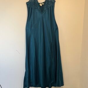 Victoria's Secret Teal Lace-Trim Sleeveless Slip Nighty Vintage Adjustable Strap